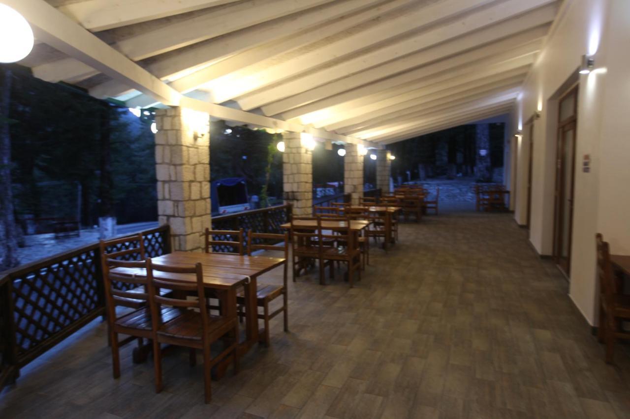 Bujtina Uji I Panjes, Log Cabins Dukat エクステリア 写真