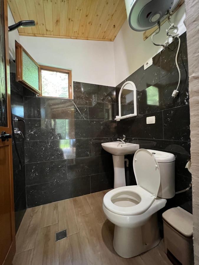 Bujtina Uji I Panjes, Log Cabins Dukat エクステリア 写真