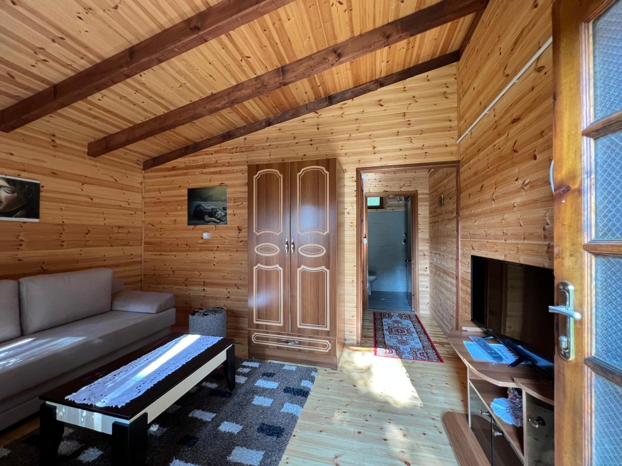 Bujtina Uji I Panjes, Log Cabins Dukat エクステリア 写真
